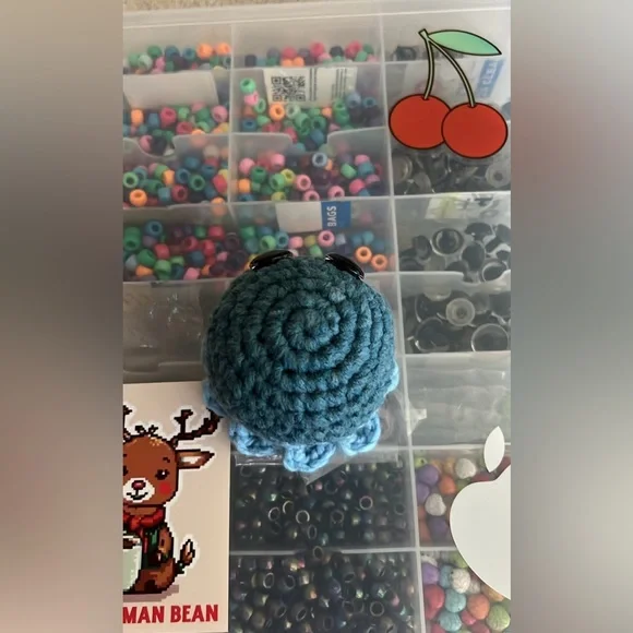 Crocheted Pocket Octo 🐙 - Picture 5 of 9